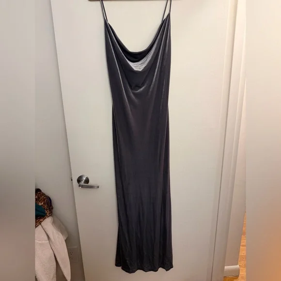 Vintage Nasty Gal velvet dress - Picture 2 of 8